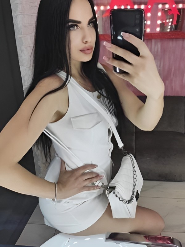 Юлия привлекательная девушка из Протвино цена от 2000 руб