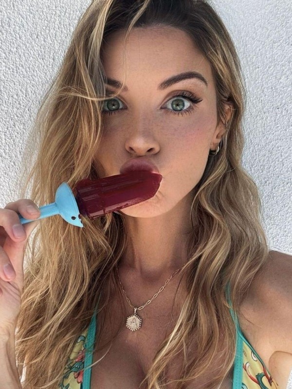 Жанна привлекательная девушка из Протвино цена от 5000 руб